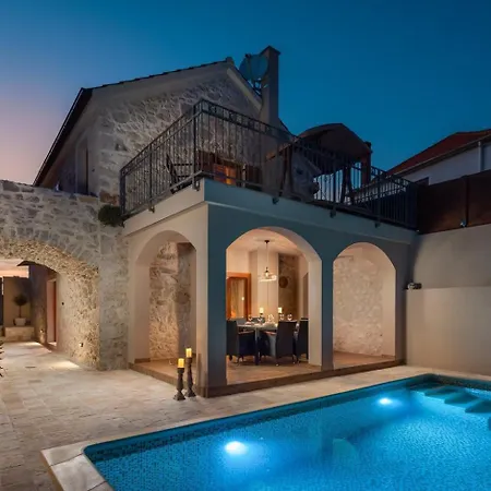 فيلة Rustic Kameni Dvori Heated Pool