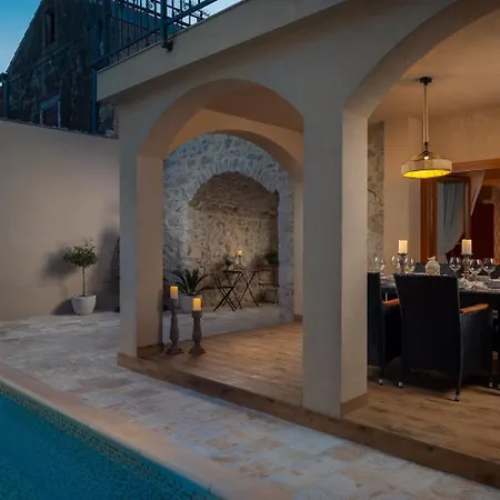 Rustic Kameni Dvori Heated Pool Sveti Filip i Jakov