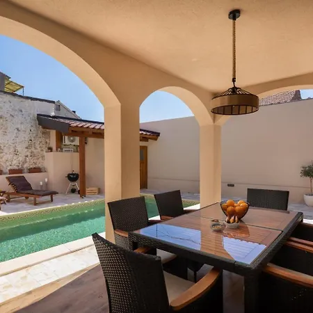 Rustic Kameni Dvori Heated Pool