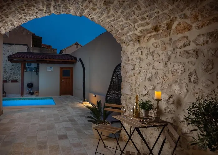 Rustic Kameni Dvori Heated Pool * Sveti Filip i Jakov