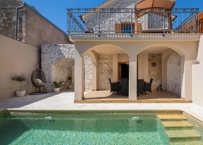 Rustic Kameni Dvori Heated Pool * Свети-Филип-и-Яков